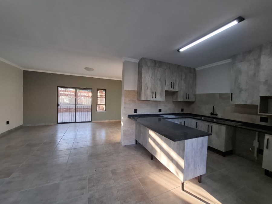 3 Bedroom Property for Sale in Waterval East North West